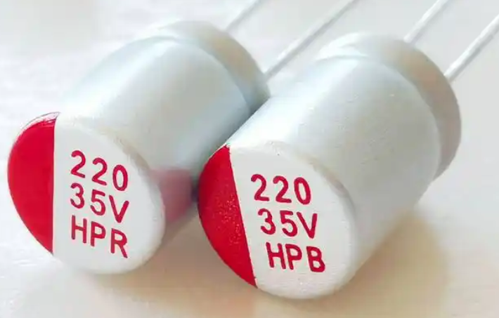 固態(tài)電容的性能特點有哪些？